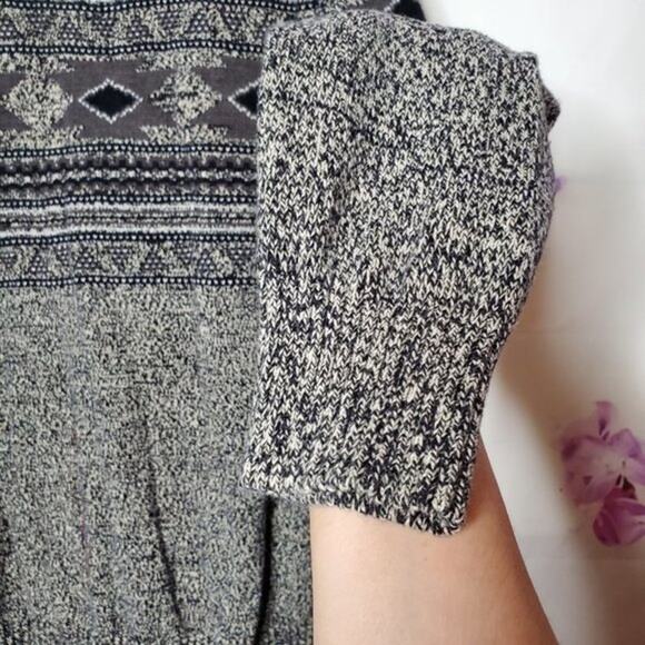 Urban Pipeline Geometric Crew Neck Knit Sweater L - Picture 9 of 10